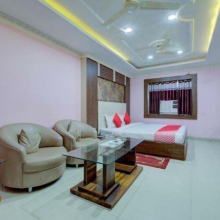 Oyo 14579 The Hangout Jamshedpur Buitenkant foto