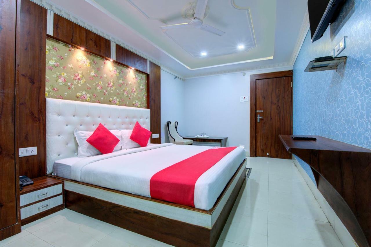 Oyo 14579 The Hangout Jamshedpur Buitenkant foto